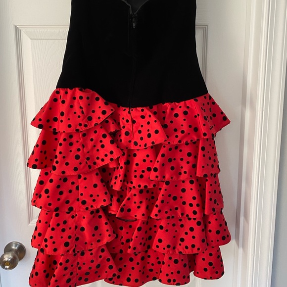 Beautiful - Picture 3 of 5